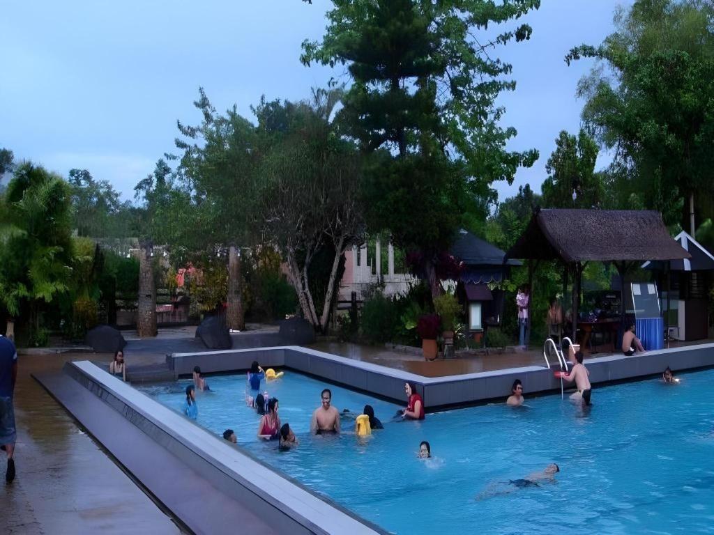 Wonua Monapa Hotel Resort Kendari Exterior foto