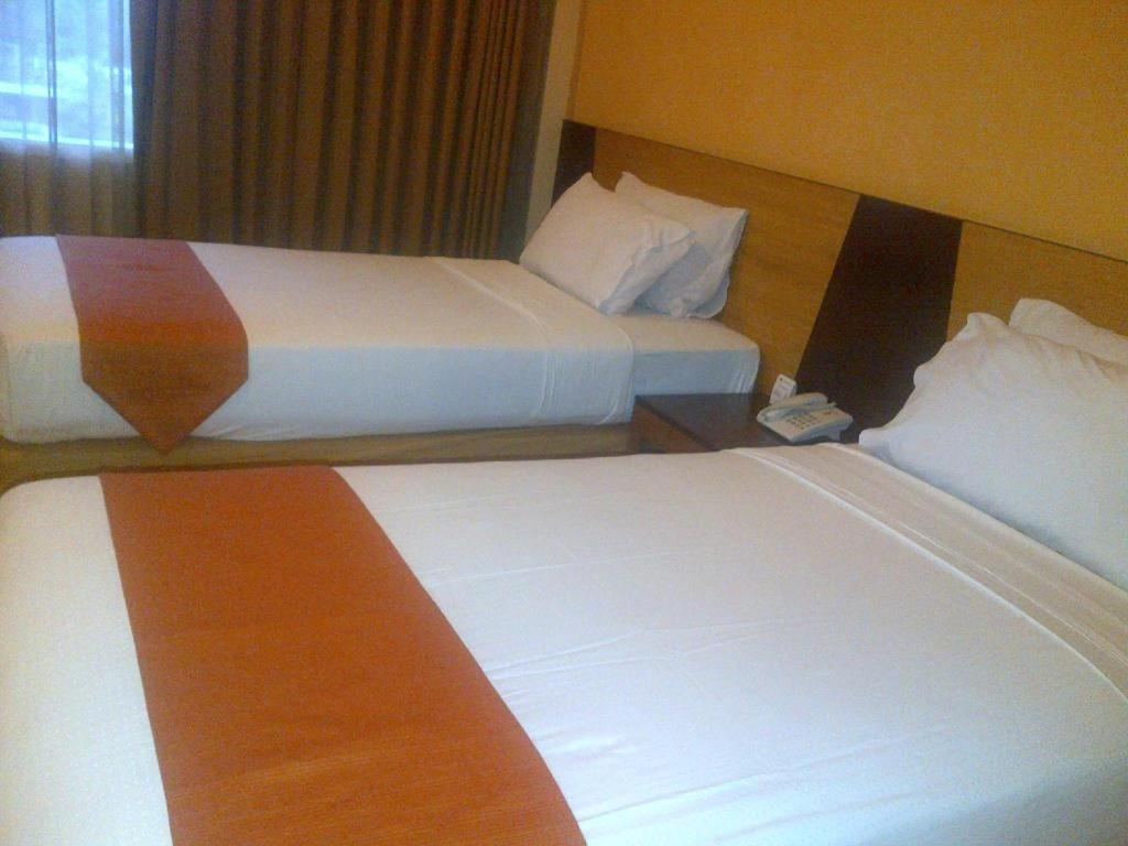 Wonua Monapa Hotel Resort Kendari Exterior foto