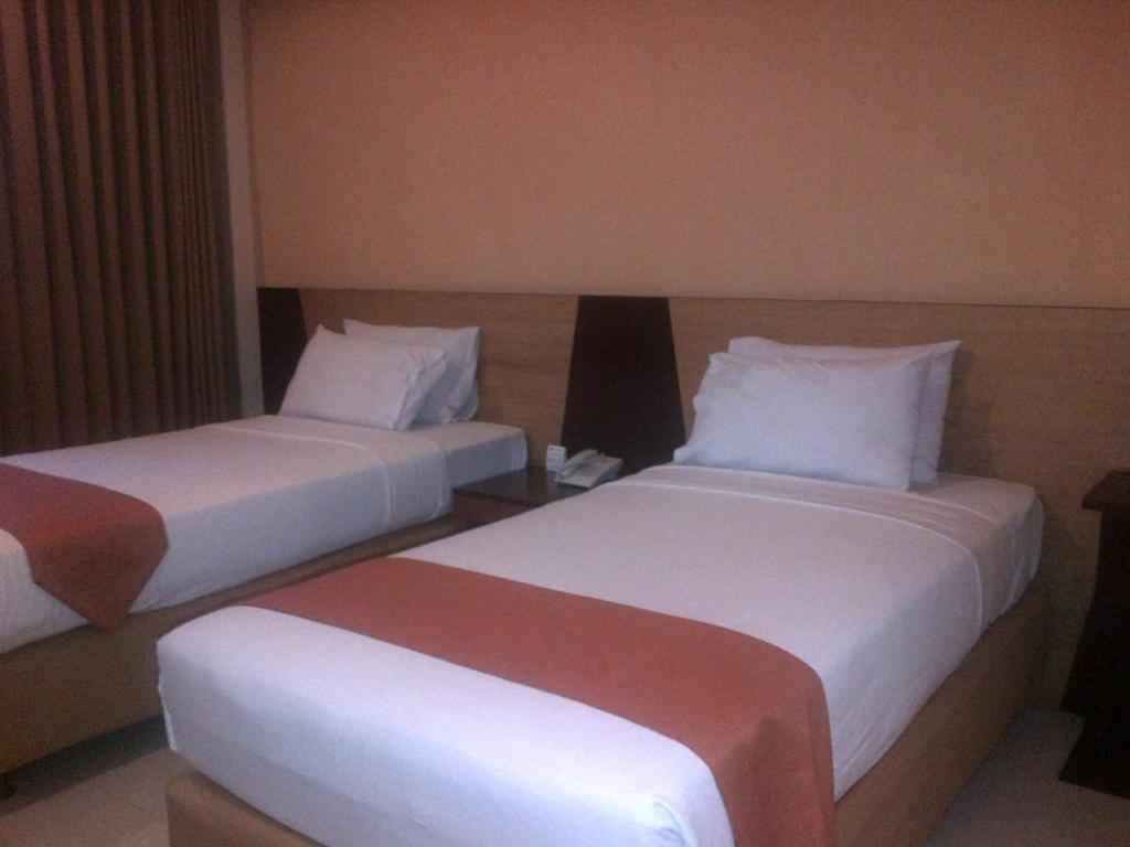 Wonua Monapa Hotel Resort Kendari Exterior foto