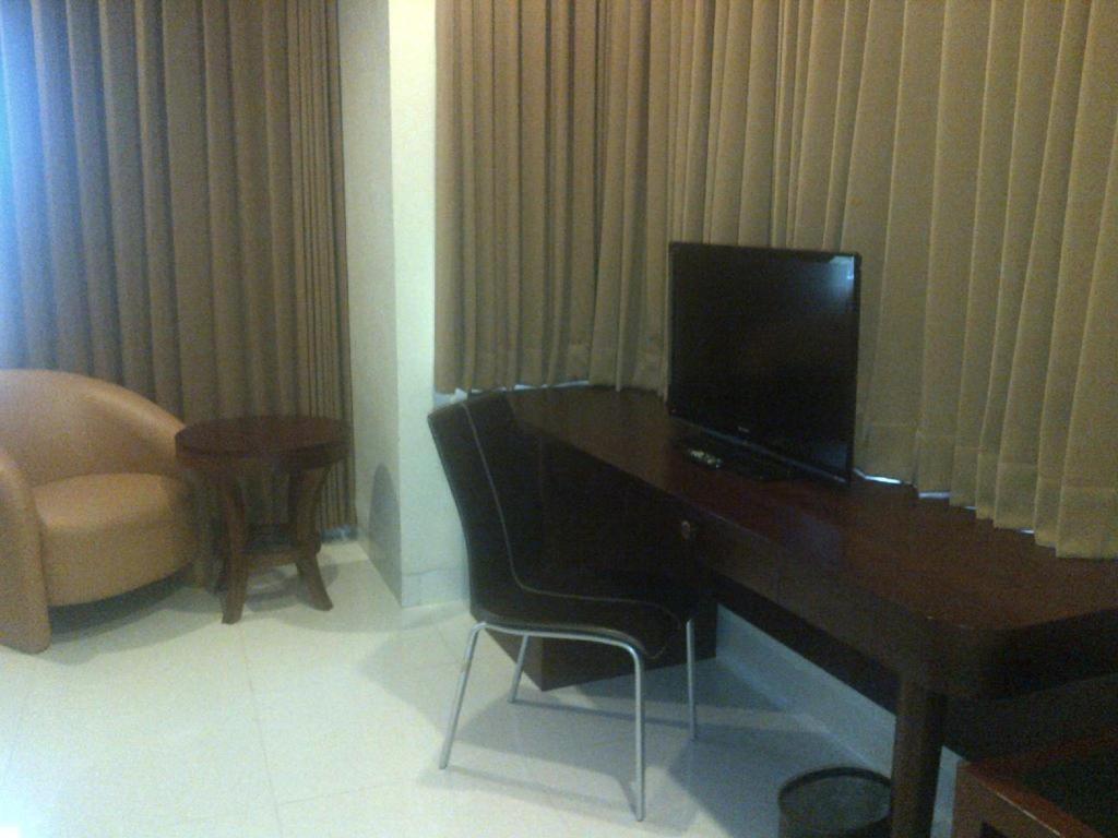 Wonua Monapa Hotel Resort Kendari Exterior foto