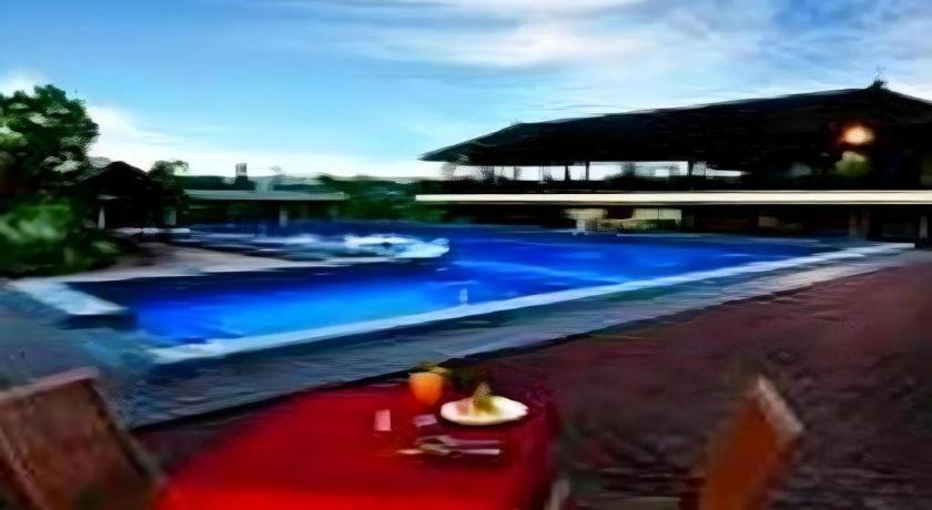 Wonua Monapa Hotel Resort Kendari Exterior foto