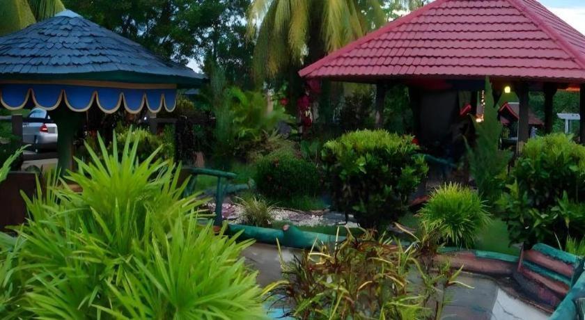 Wonua Monapa Hotel Resort Kendari Exterior foto