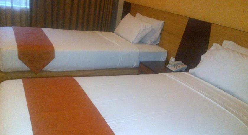 Wonua Monapa Hotel Resort Kendari Exterior foto
